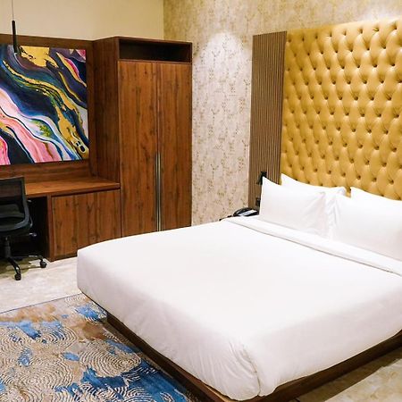 Hotel Enrise By Sayaji Nagpur Exterior foto